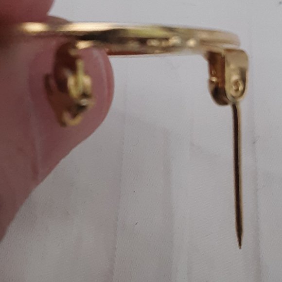 Vintage Circle Gold Tone Pin Brooch - Picture 4 of 6